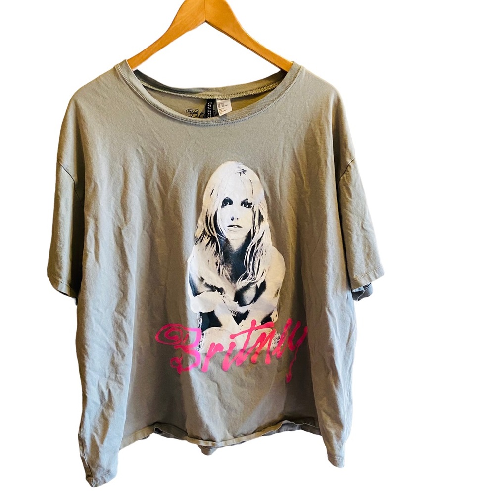 H&M DIVIDED Brittney Spears Boxy T Shirt